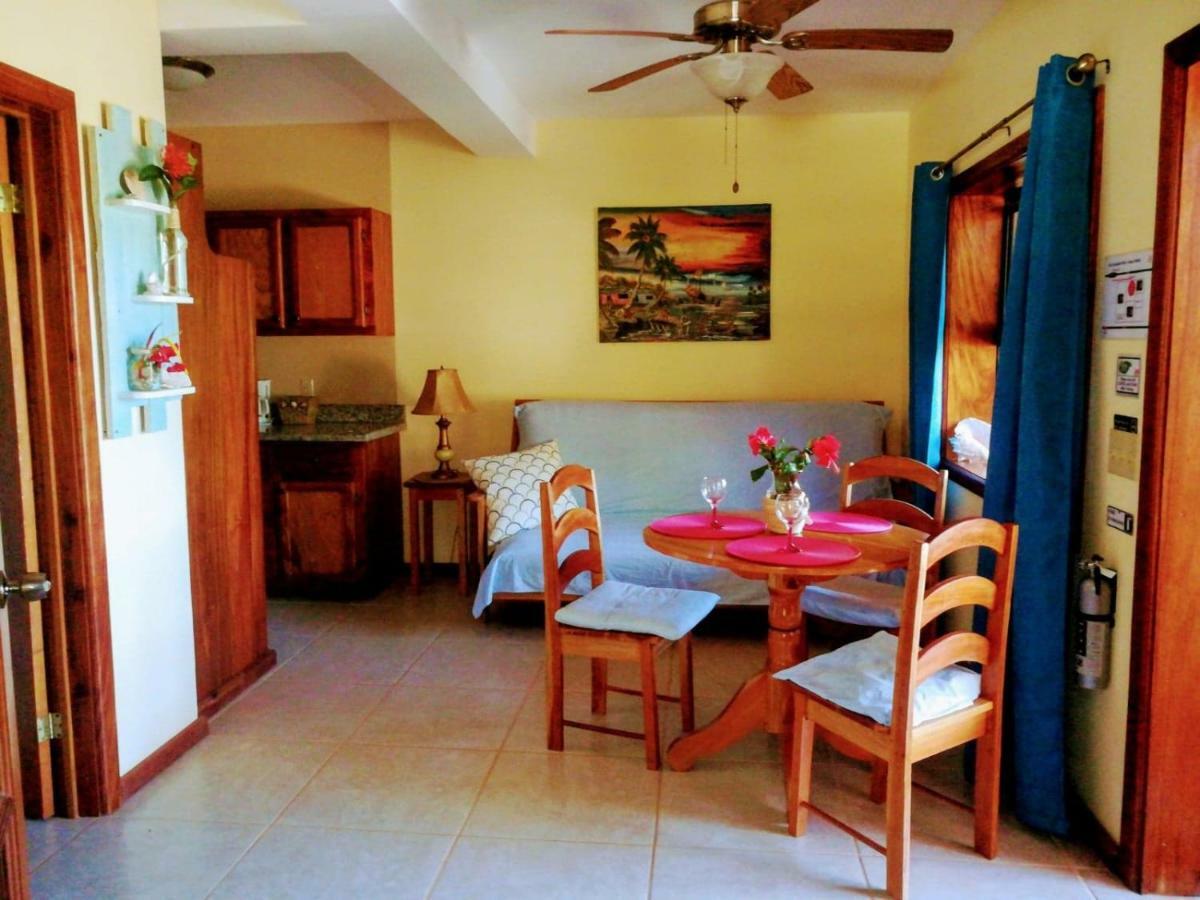 Dolce Cabana Waterfront Suites Placencia Exterior foto